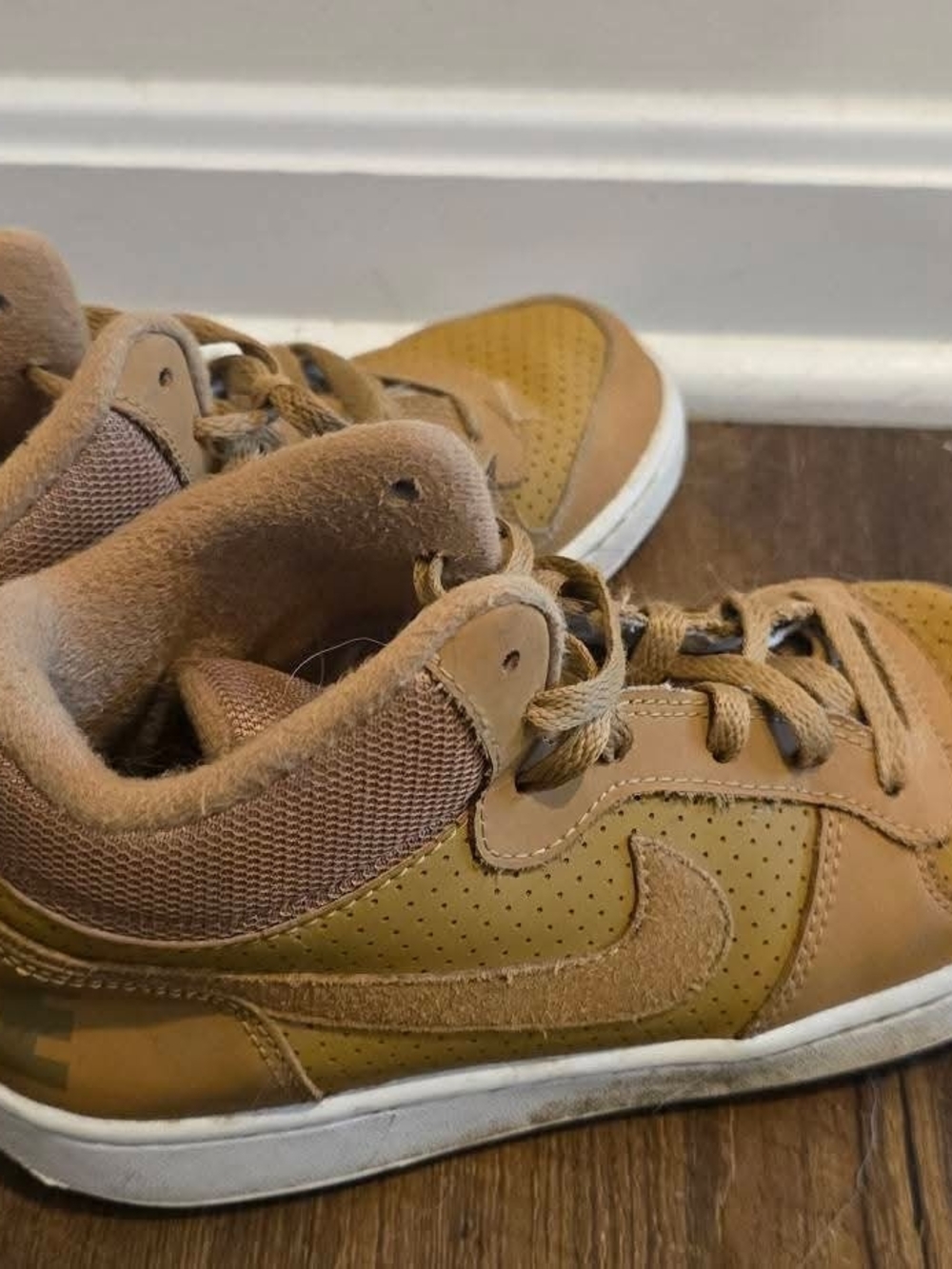 Nike Kids' Tan and Brown High-Top Sneakers